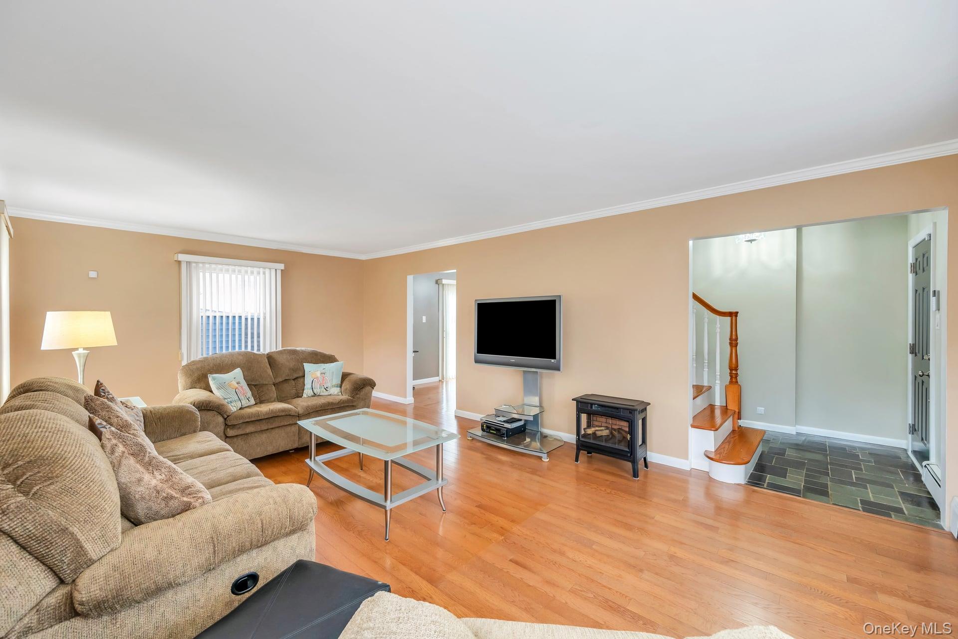 #18 photo, 2 Tulip Grove Drive, Lake Grove , NY 11755