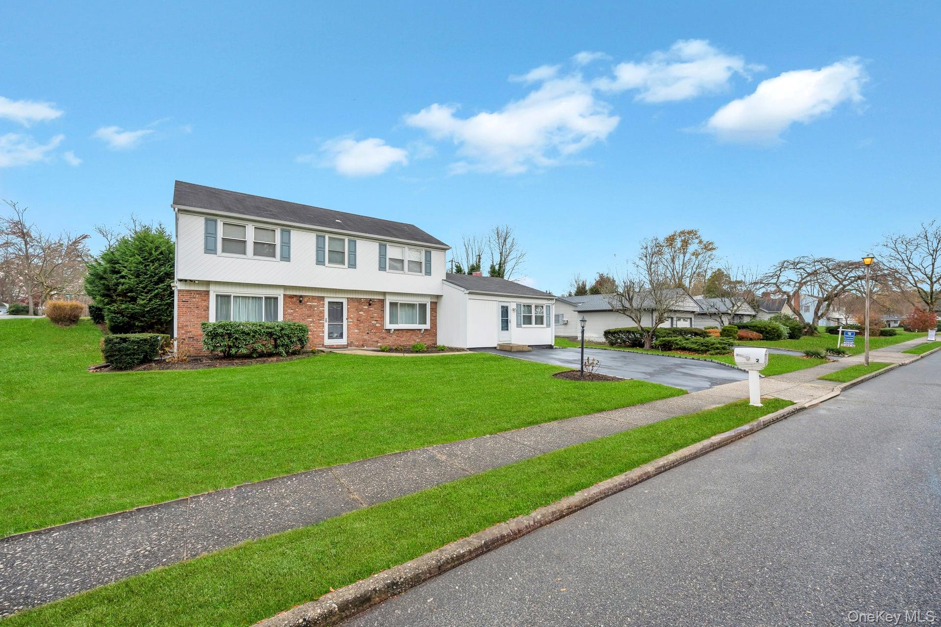 #7 photo, 2 Tulip Grove Drive, Lake Grove , NY 11755