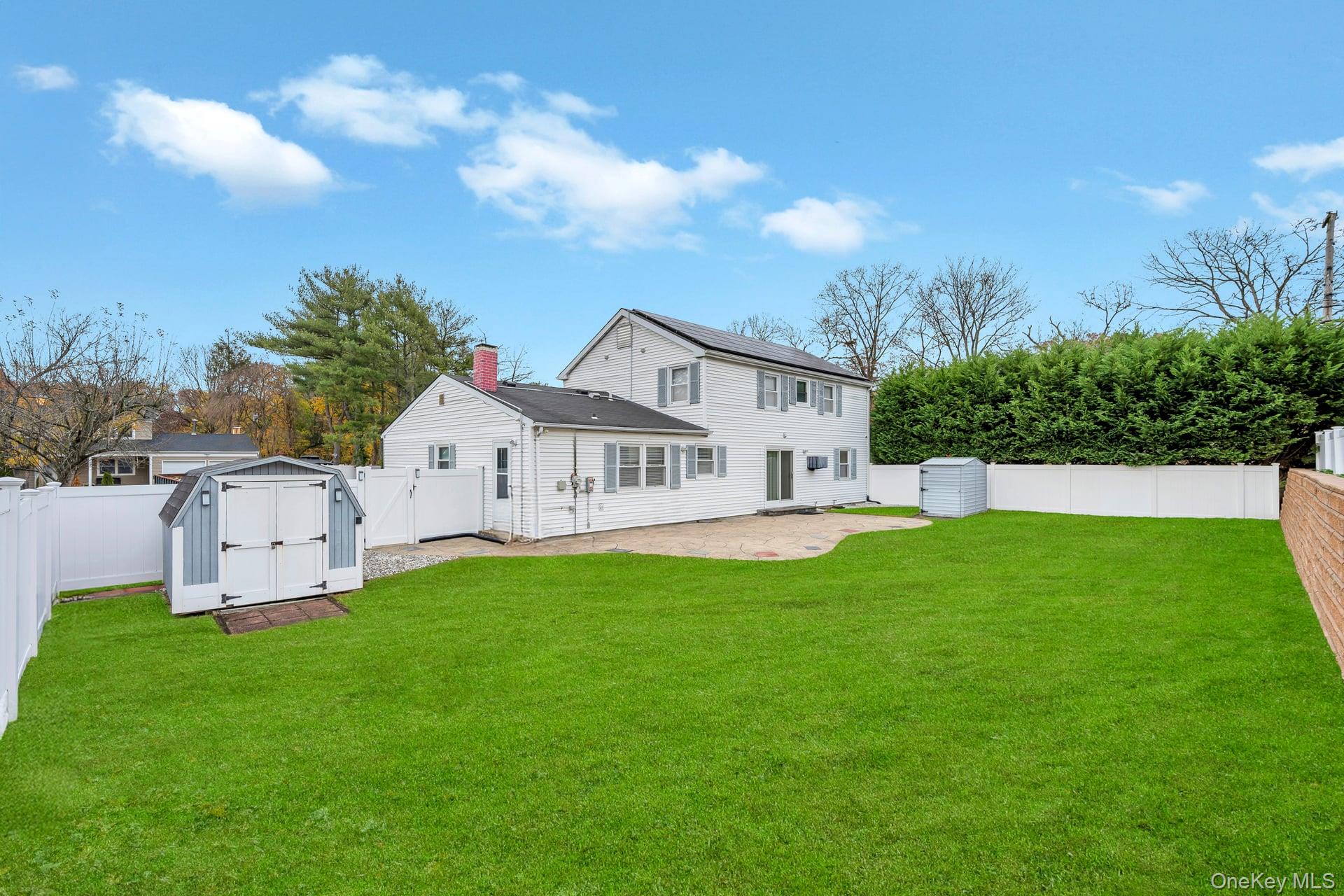 #8 photo, 2 Tulip Grove Drive, Lake Grove , NY 11755