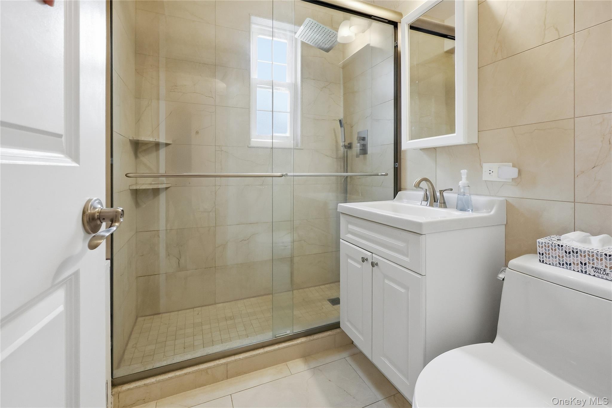 #16 photo, 250 Central Avenue, Lawrence , NY 11559