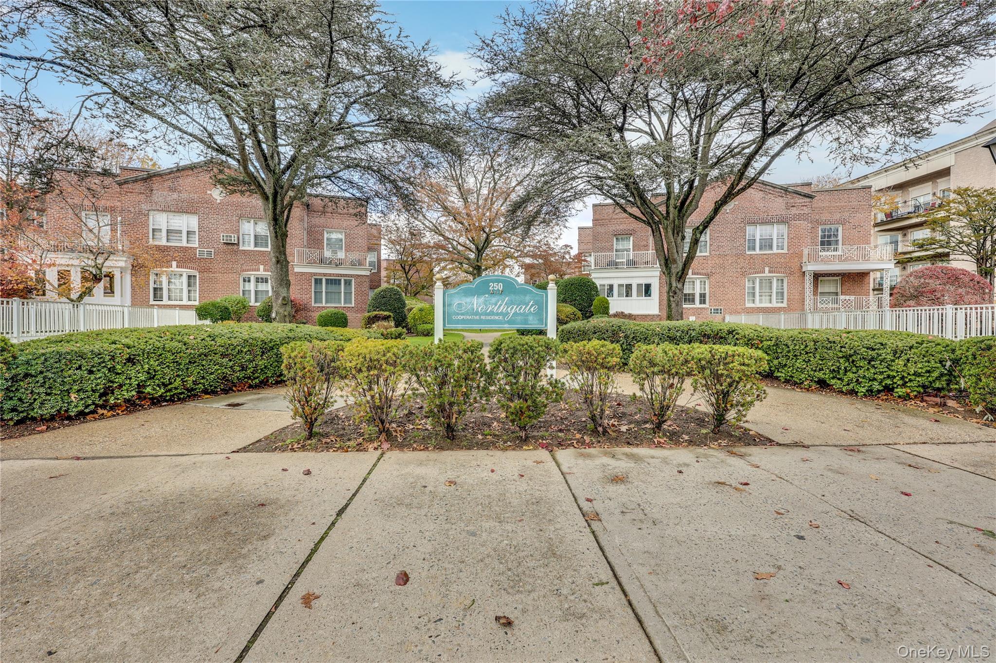 #2 photo, 250 Central Avenue, Lawrence , NY 11559