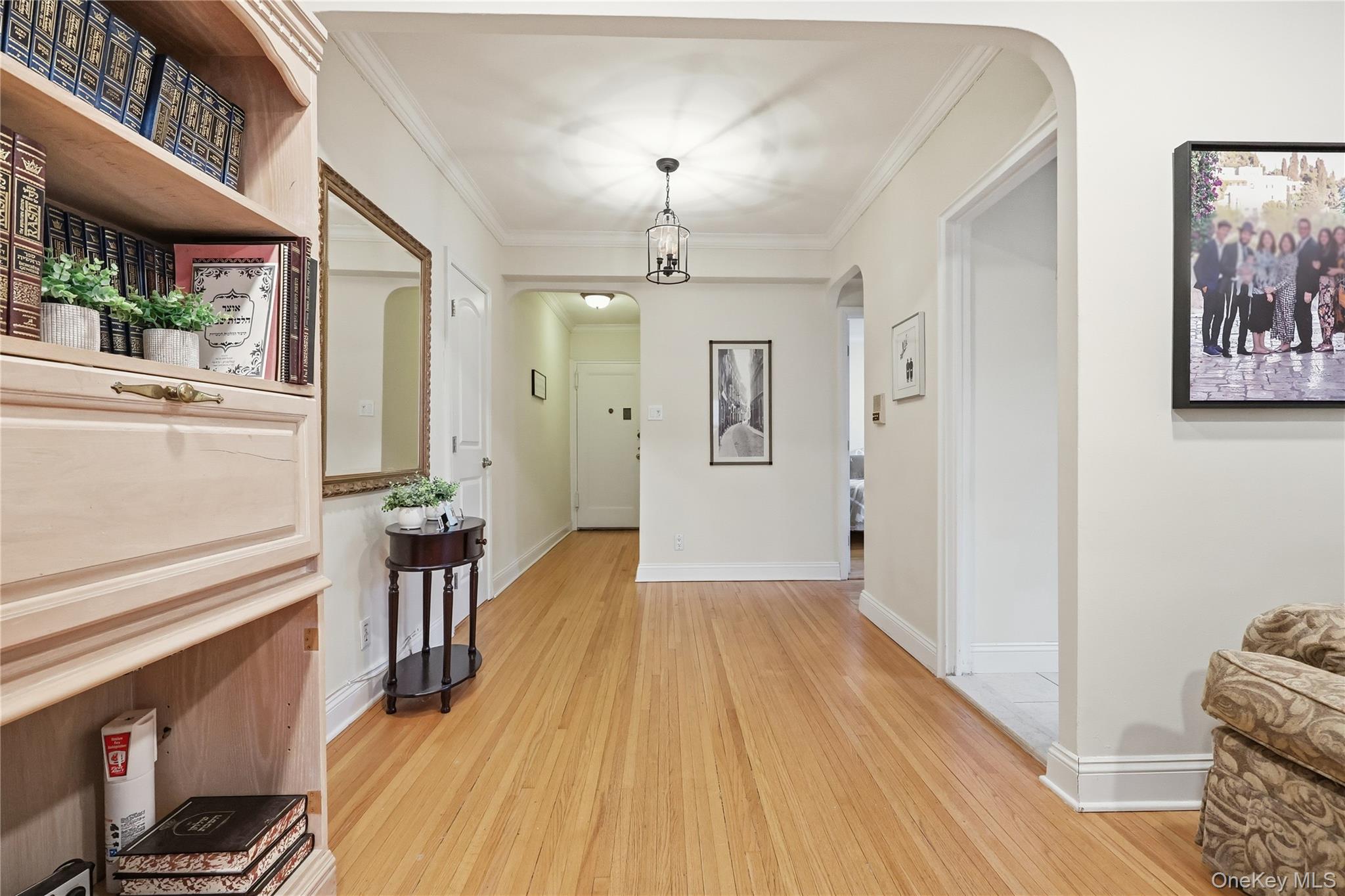 #7 photo, 250 Central Avenue, Lawrence , NY 11559