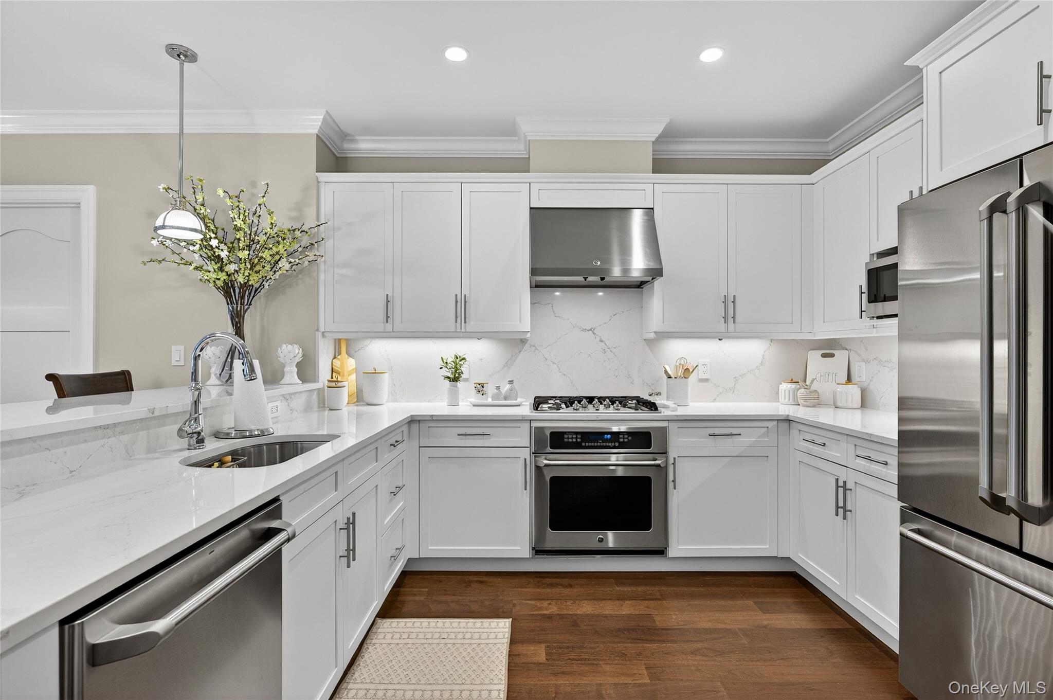 #10 photo, 301 Franklin Avenue, Garden City , NY 11530