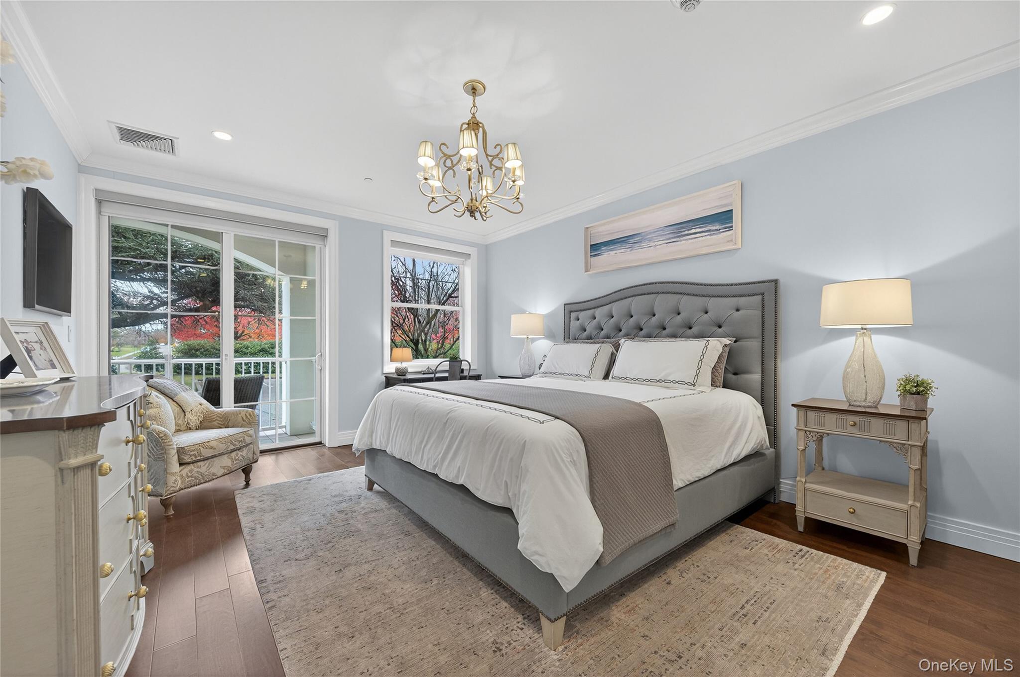 #14 photo, 301 Franklin Avenue, Garden City , NY 11530