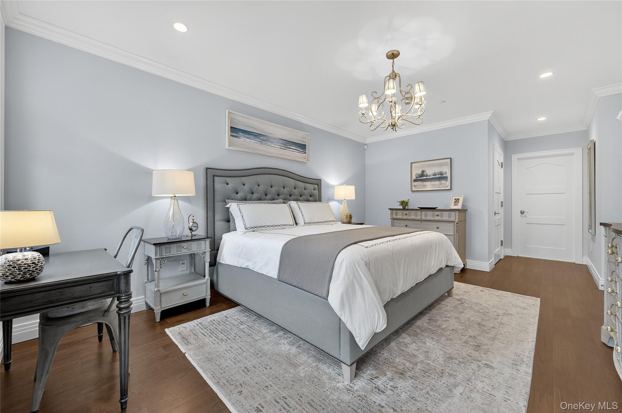 #15 photo, 301 Franklin Avenue, Garden City , NY 11530