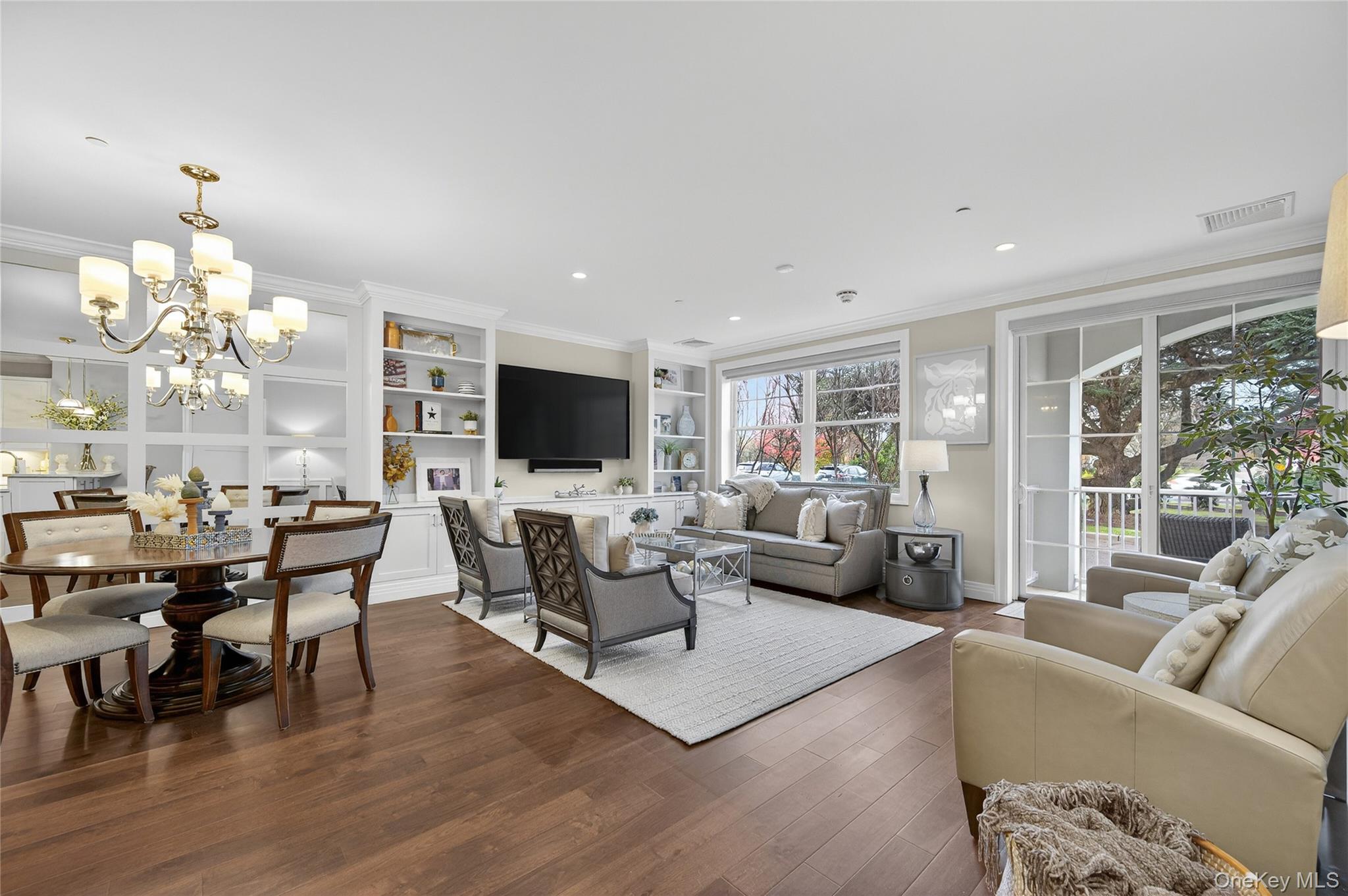 #3 photo, 301 Franklin Avenue, Garden City , NY 11530