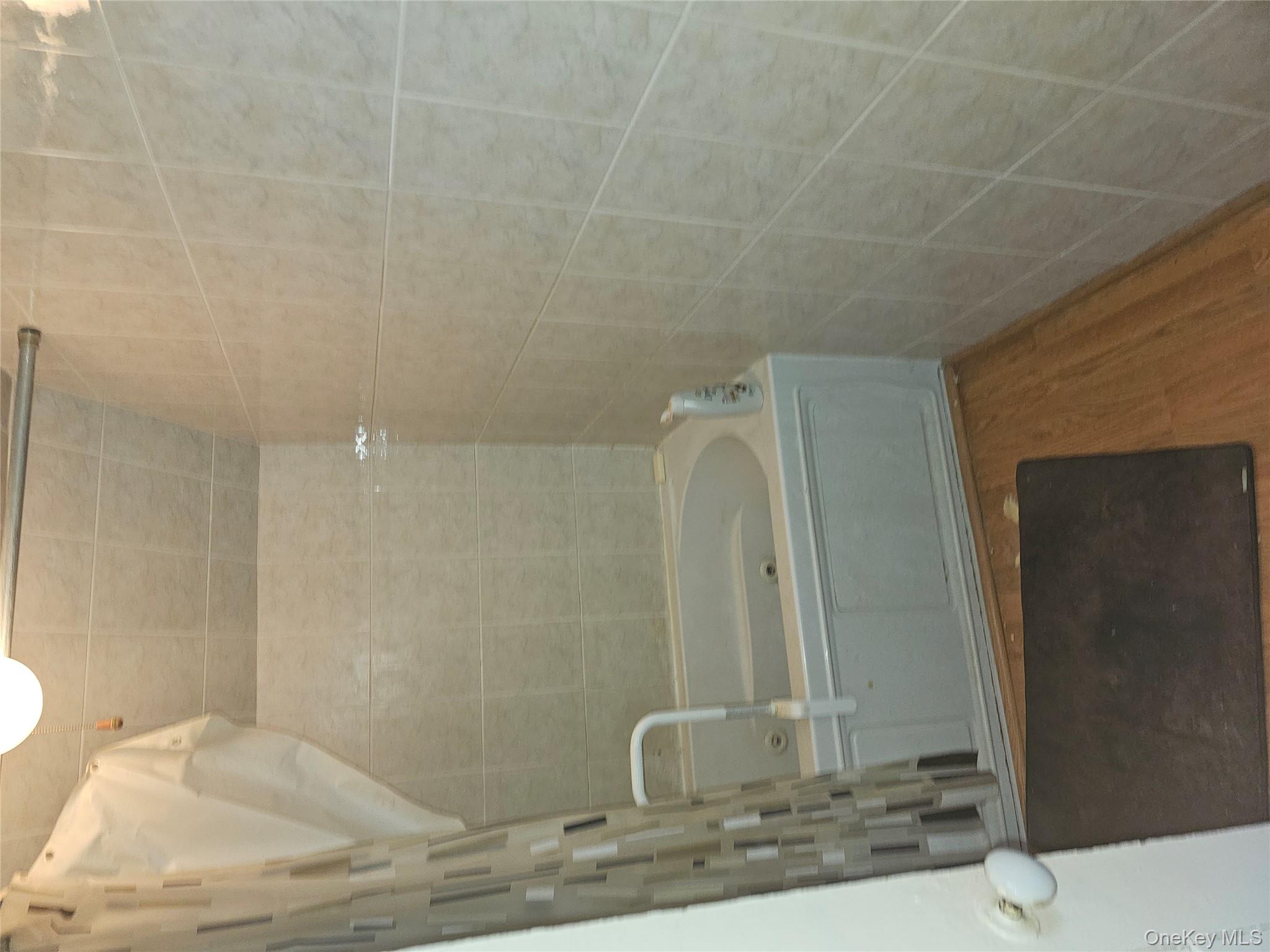 #10 photo, 49 Arnold Avenue, West Babylon , NY 11704