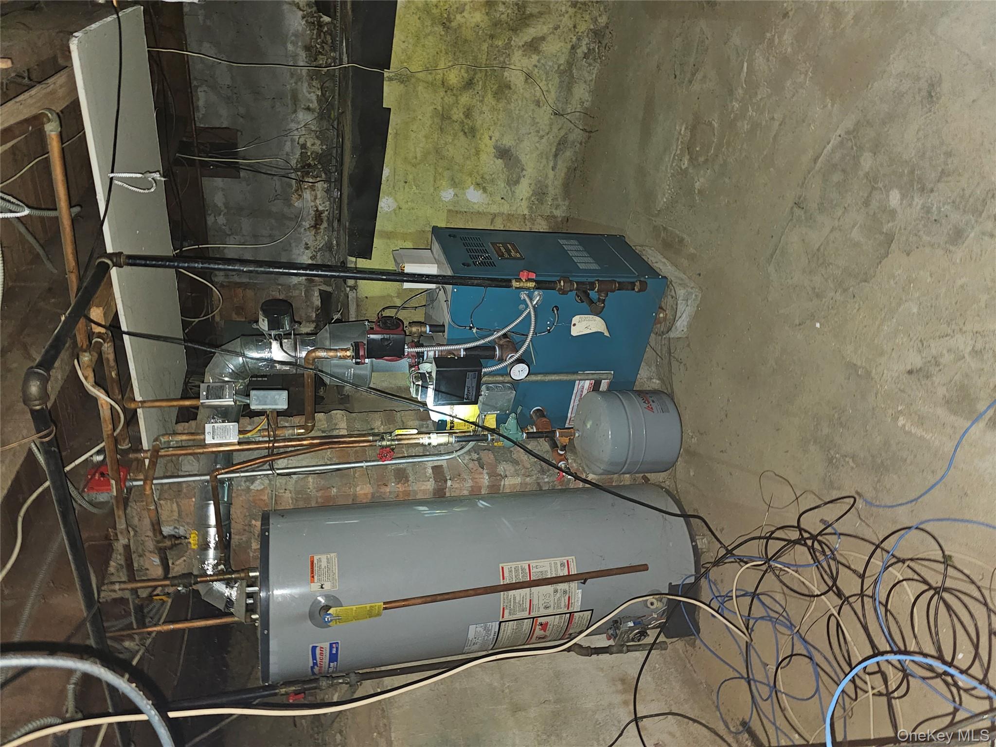 #19 photo, 49 Arnold Avenue, West Babylon , NY 11704