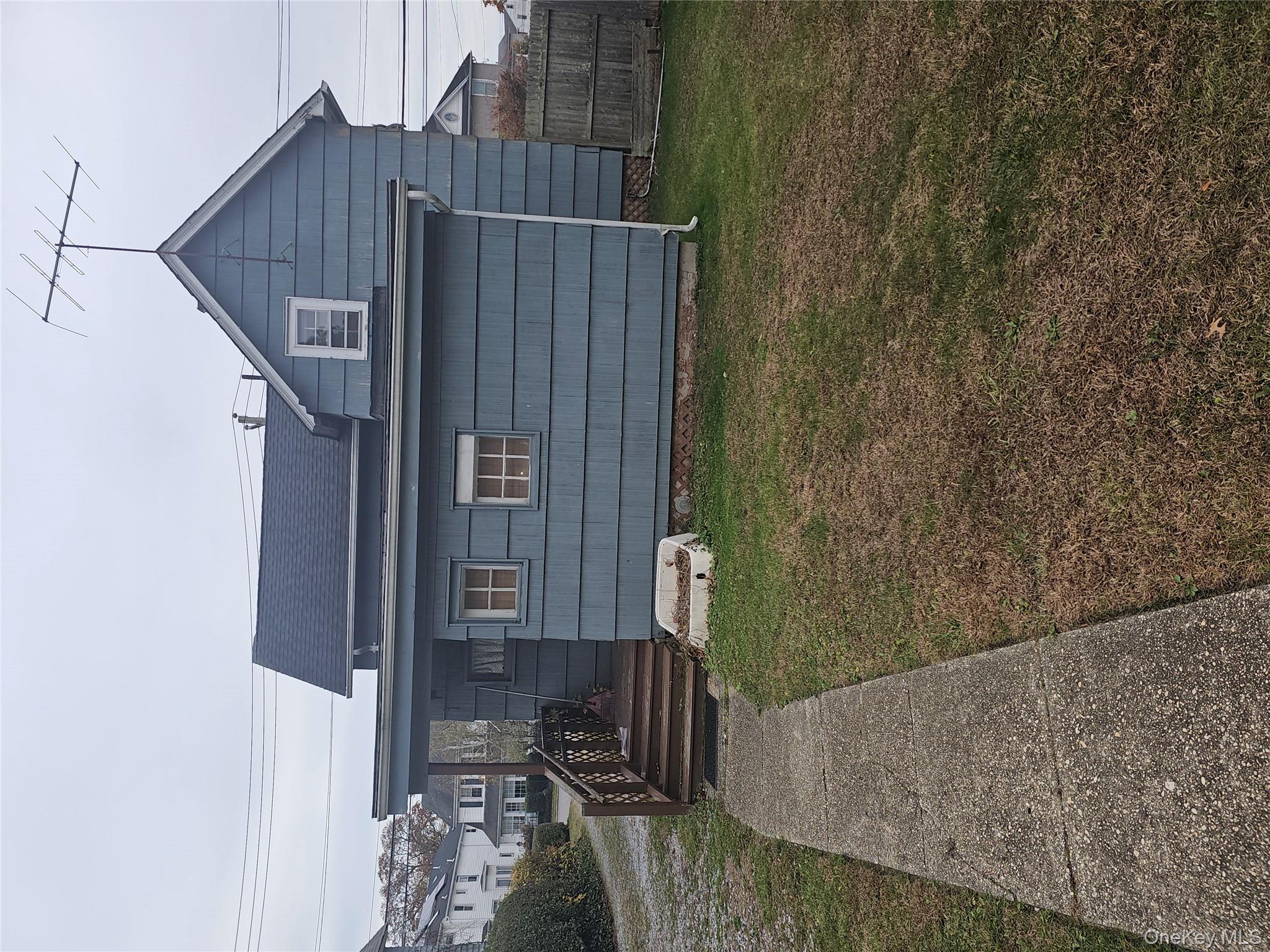 #3 photo, 49 Arnold Avenue, West Babylon , NY 11704