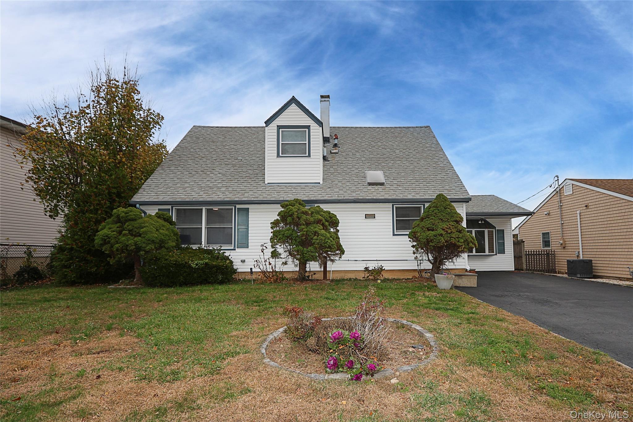 #2 photo, 49 East Avenue, Glen Cove , NY 11542