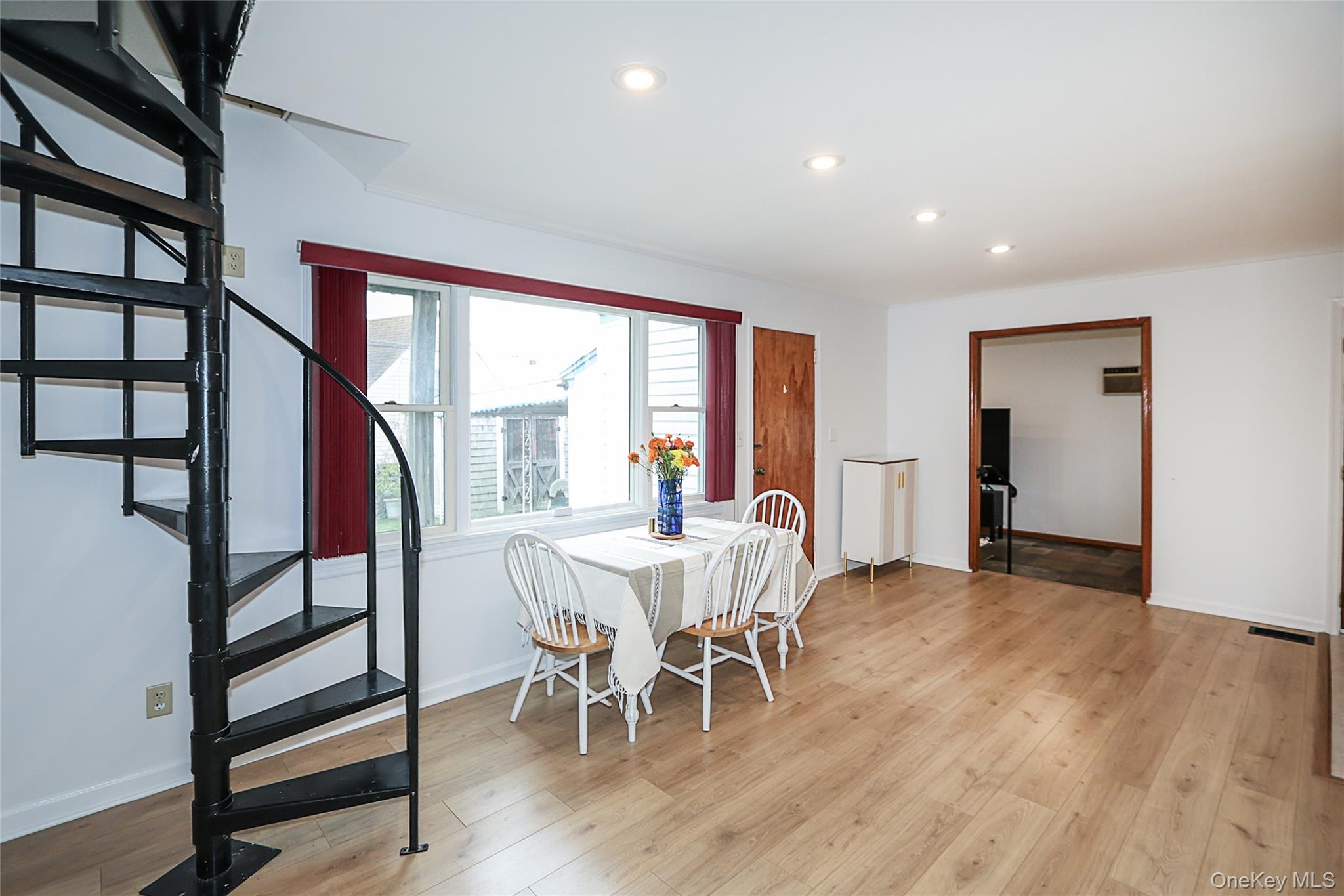 #6 photo, 49 East Avenue, Glen Cove , NY 11542