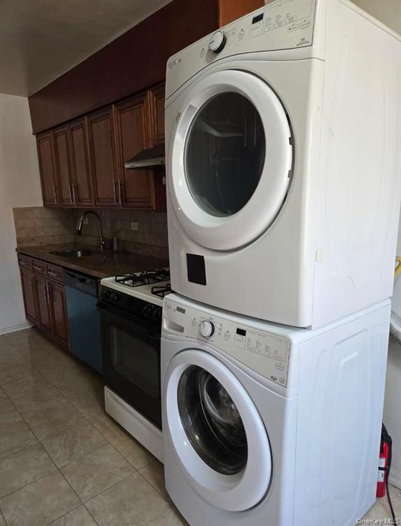 #5 photo, 132-20 60th Avenue, Flushing , NY 11355