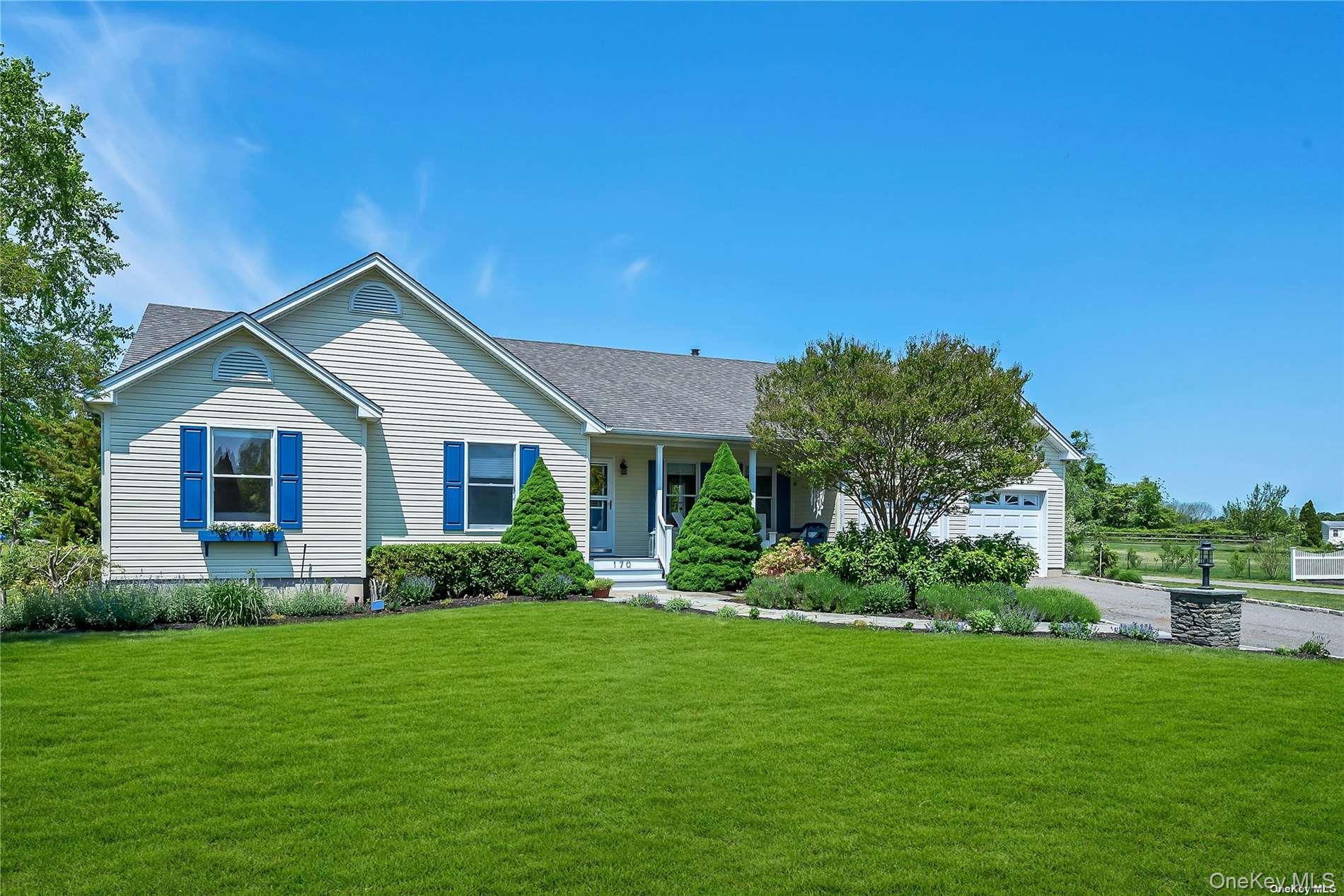 #1 photo, 170 Vineyard Way, Aquebogue , NY 11931