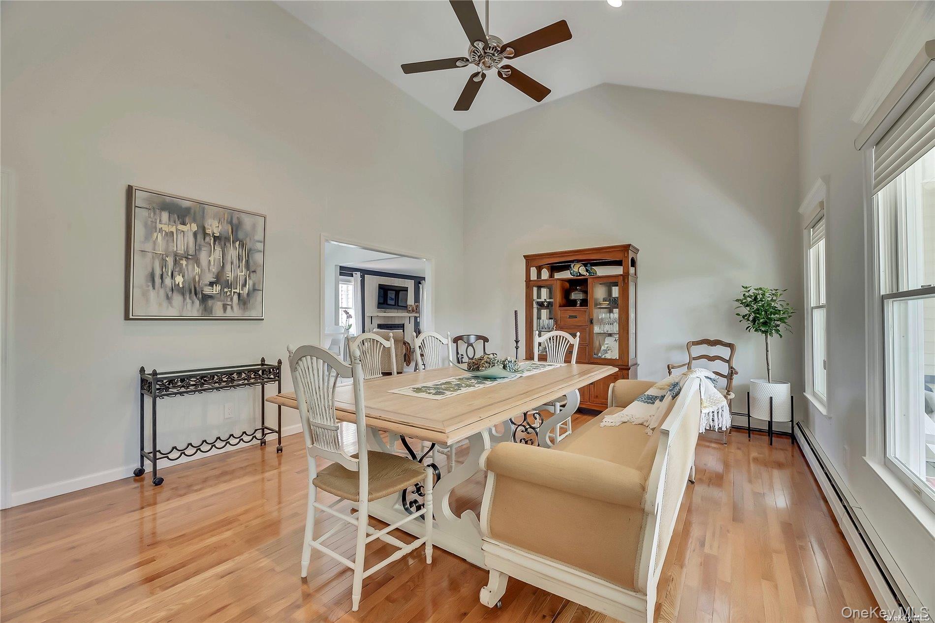 #4 photo, 170 Vineyard Way, Aquebogue , NY 11931