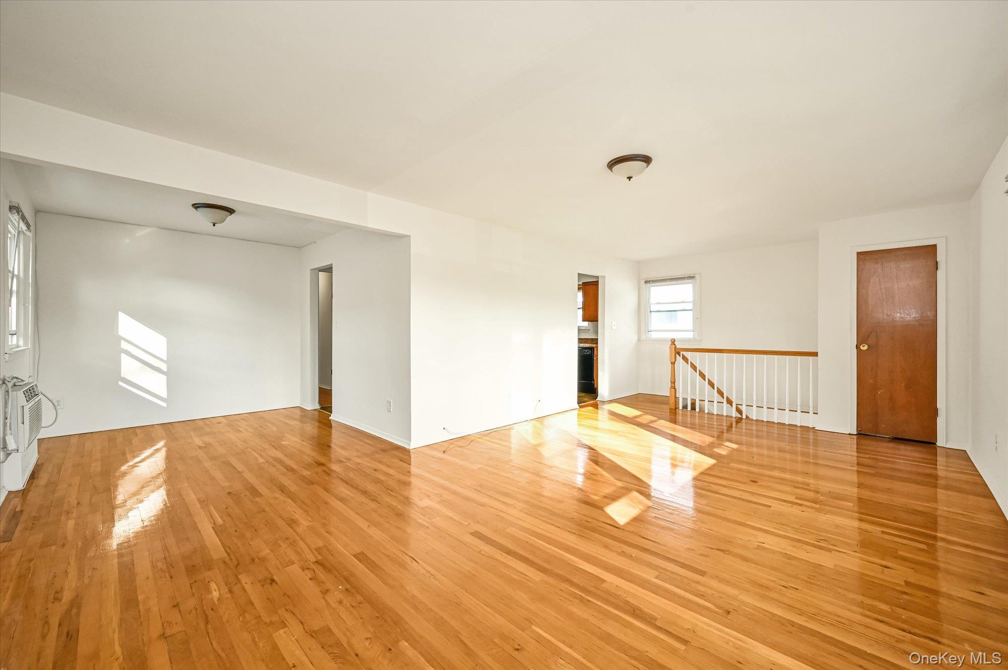 #12 photo, 146-43 27th Avenue, Flushing , NY 11354