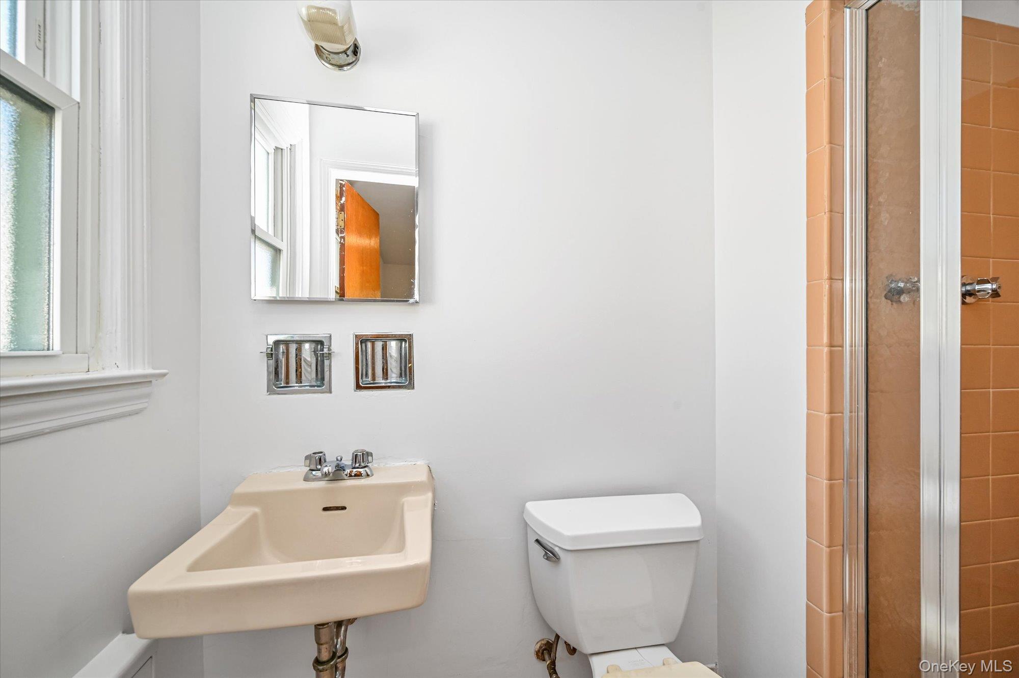 #20 photo, 146-43 27th Avenue, Flushing , NY 11354