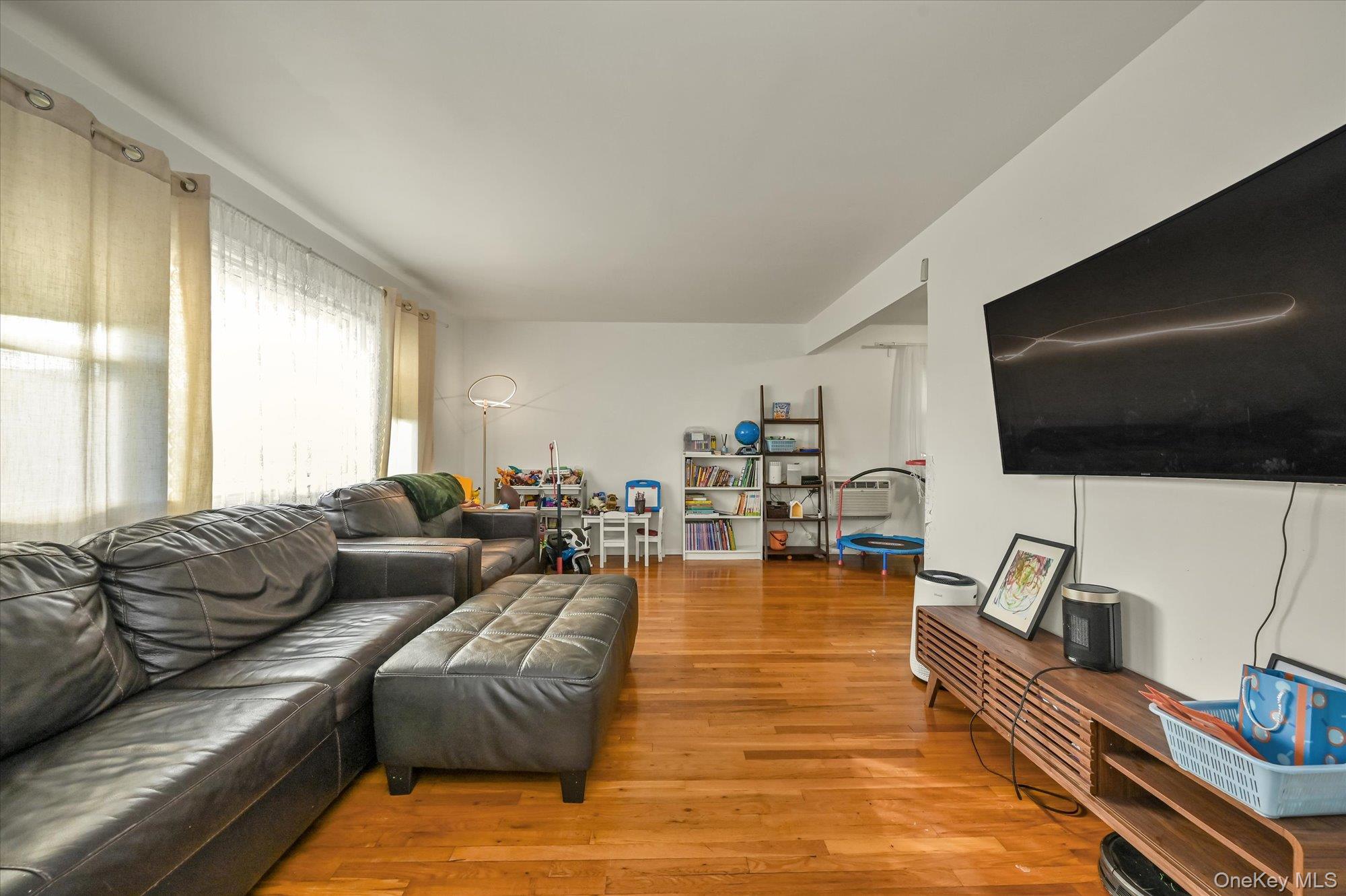 #3 photo, 146-43 27th Avenue, Flushing , NY 11354