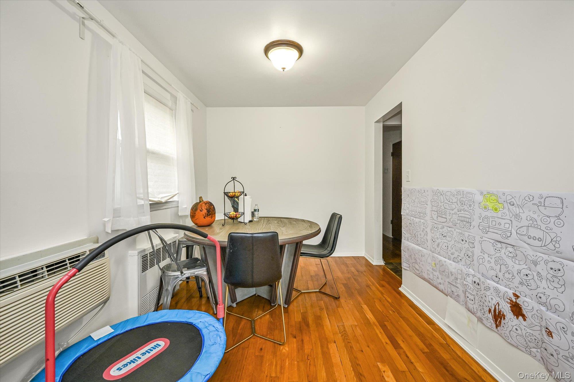 #4 photo, 146-43 27th Avenue, Flushing , NY 11354