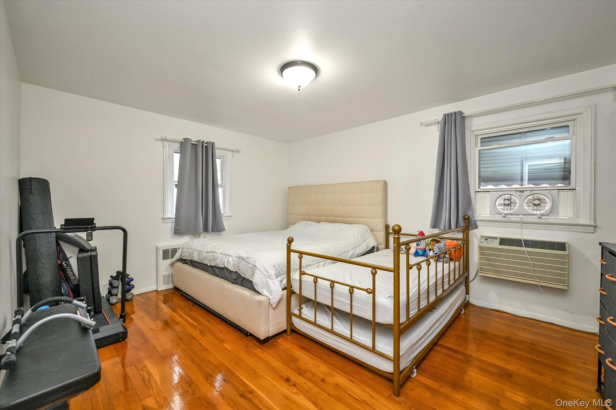 #7 photo, 146-43 27th Avenue, Flushing , NY 11354