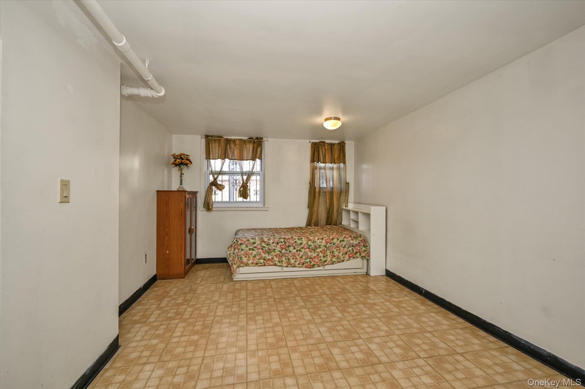 #14 photo, 48-26 42nd Street, Sunnyside , NY 11104