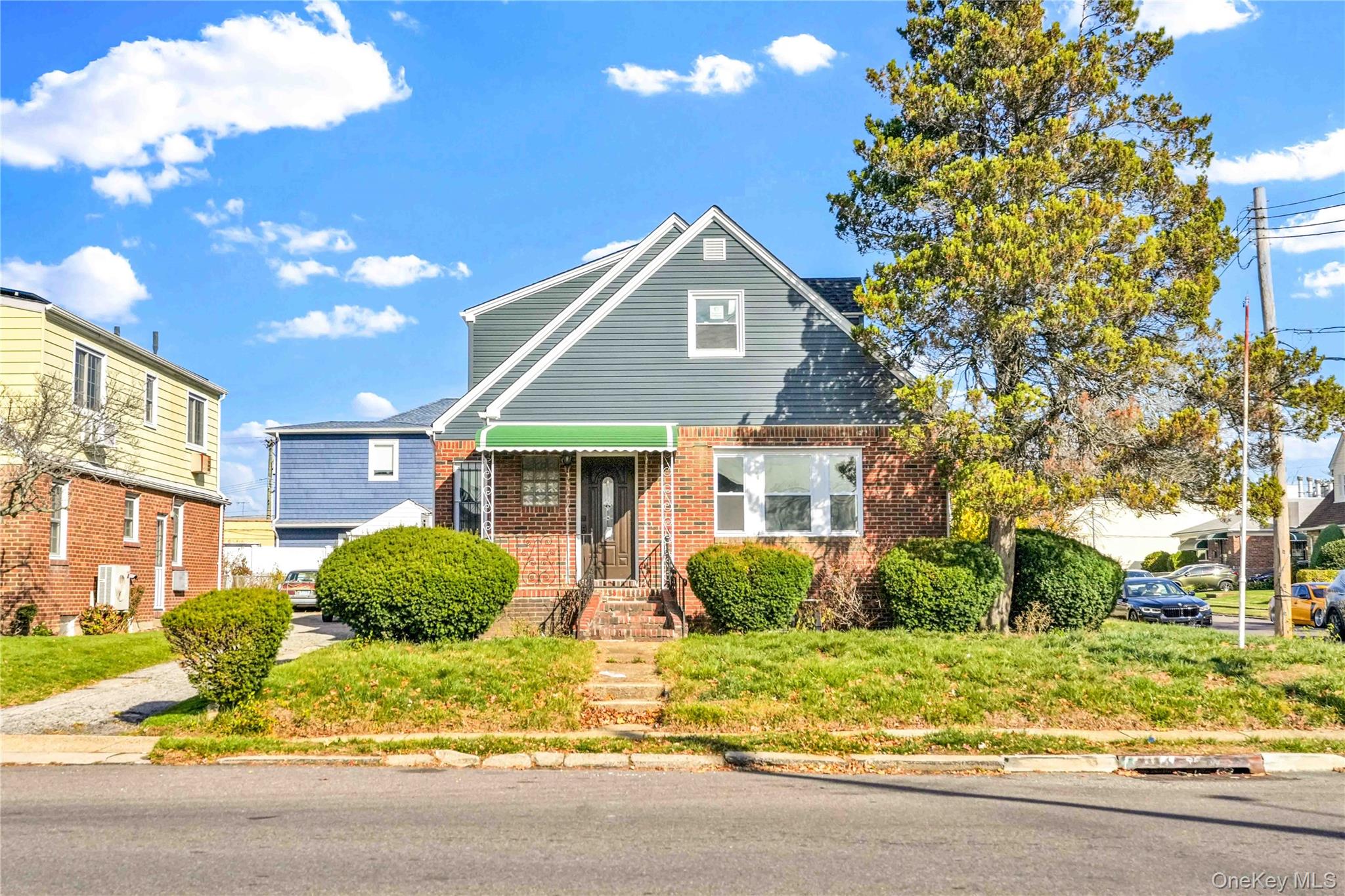 #2 photo, 23319 118th Avenue, Jamaica , NY 11411