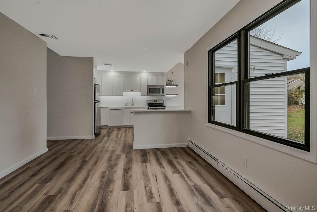 #17 photo, 21 Crater Lake Drive, Coram , NY 11727