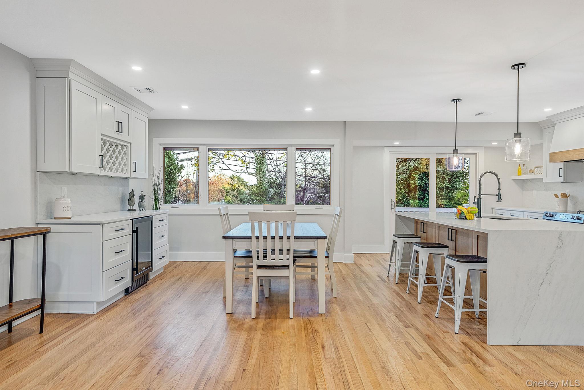 #12 photo, 64 Hedgerow Lane, Jericho , NY 11753