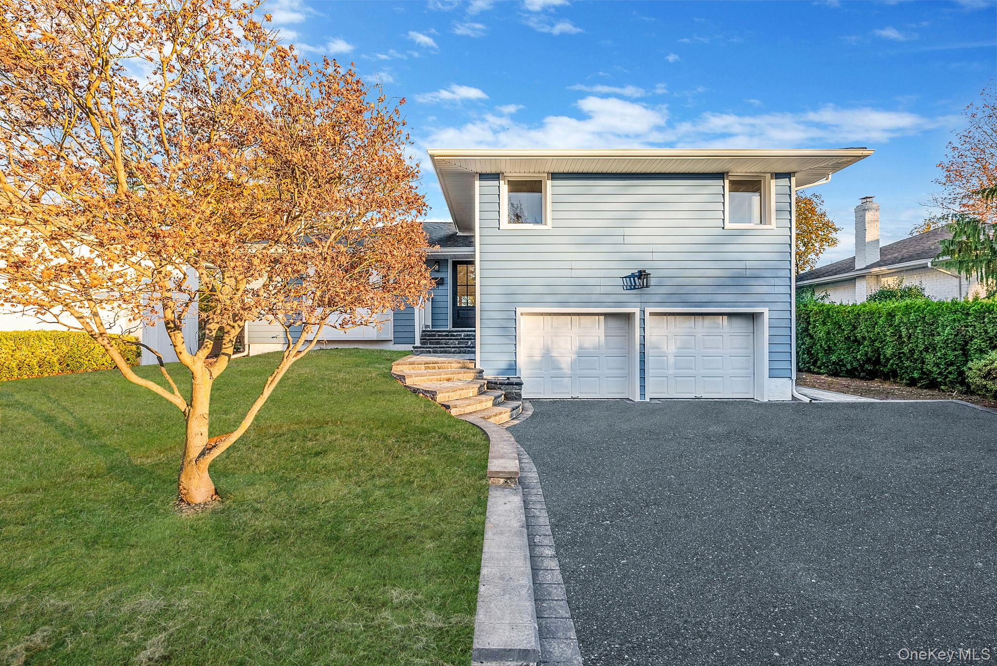 #2 photo, 64 Hedgerow Lane, Jericho , NY 11753