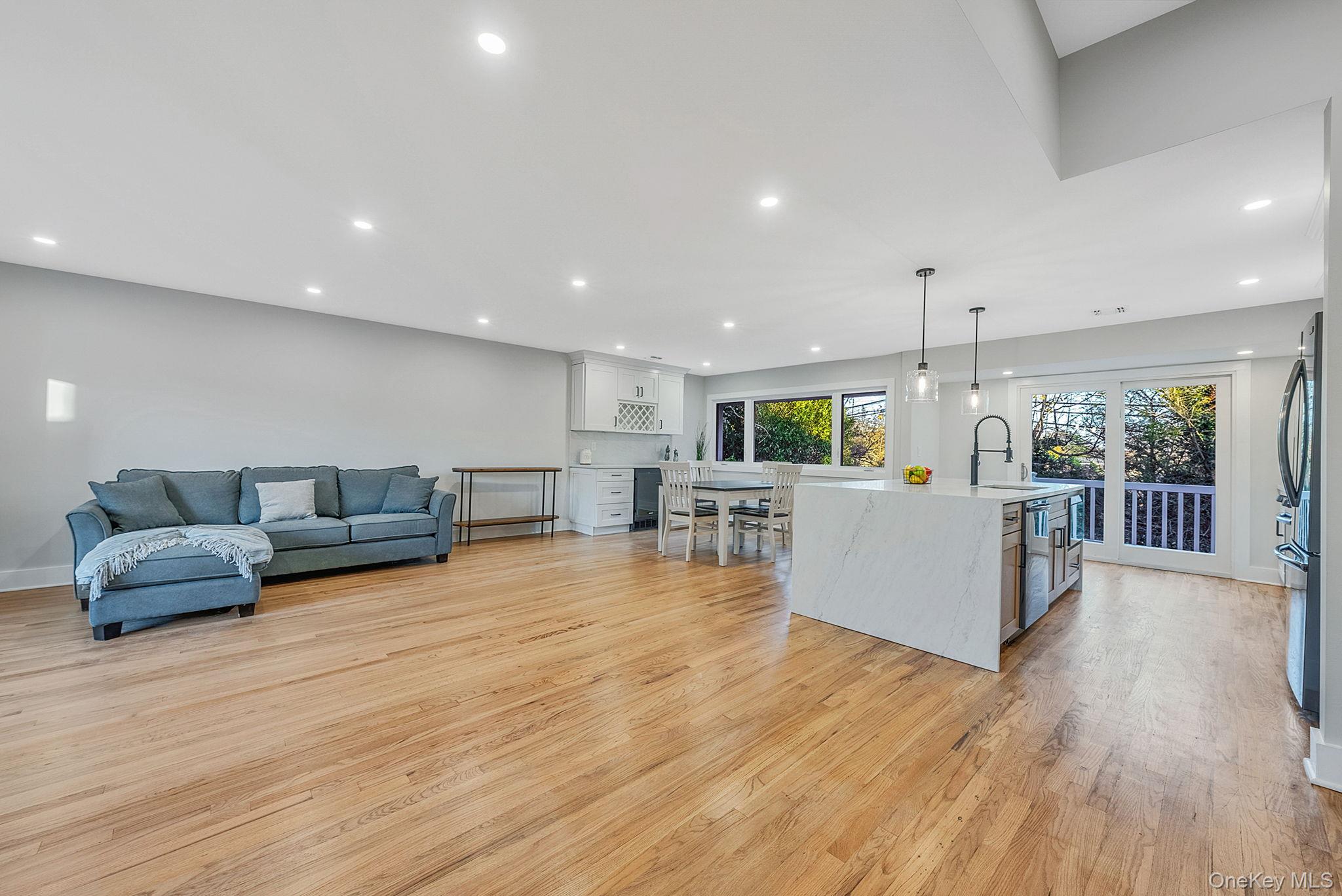 #9 photo, 64 Hedgerow Lane, Jericho , NY 11753