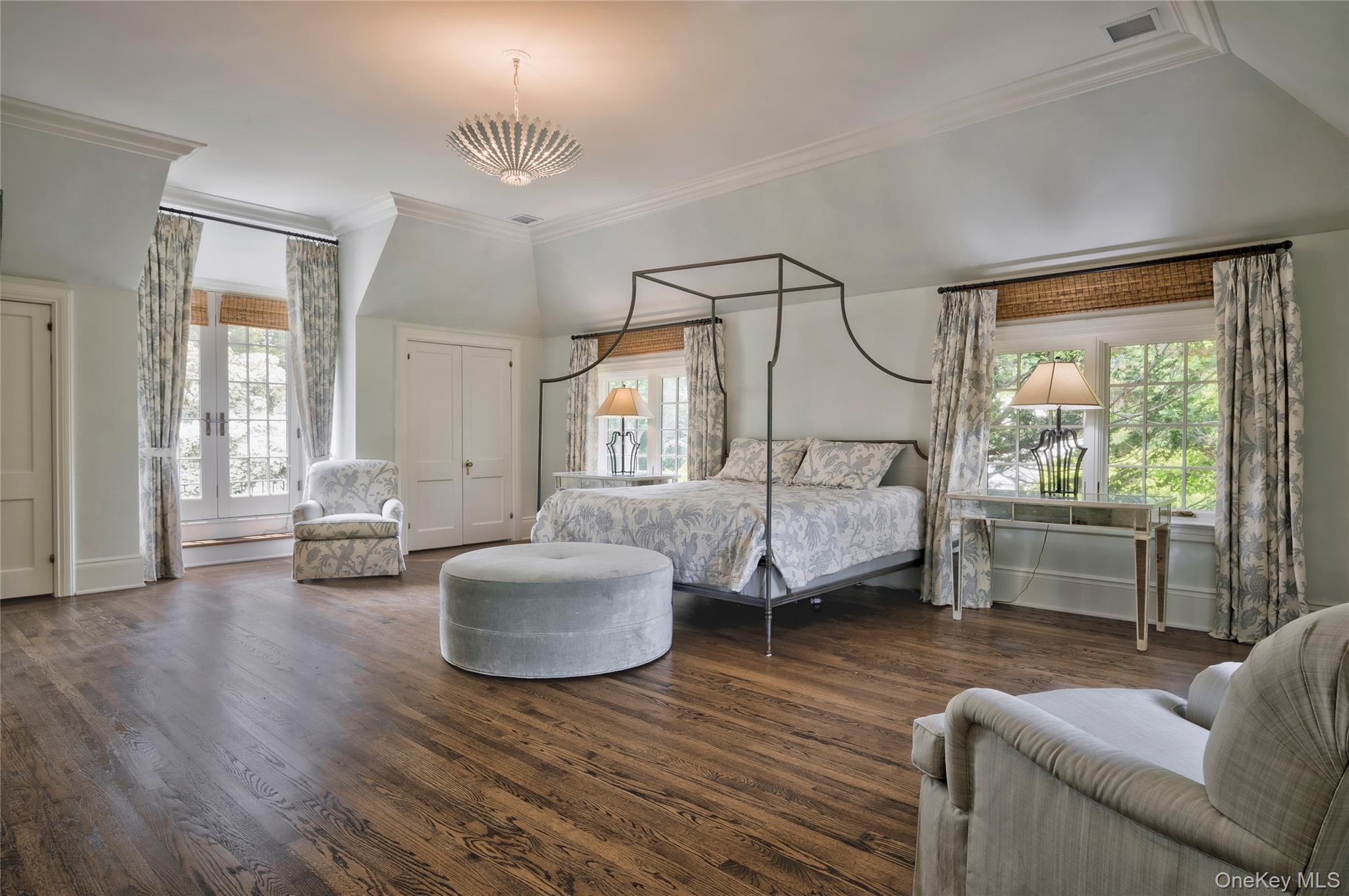 #18 photo, 9 Meadow Spring Lane, Glen Cove , NY 11542