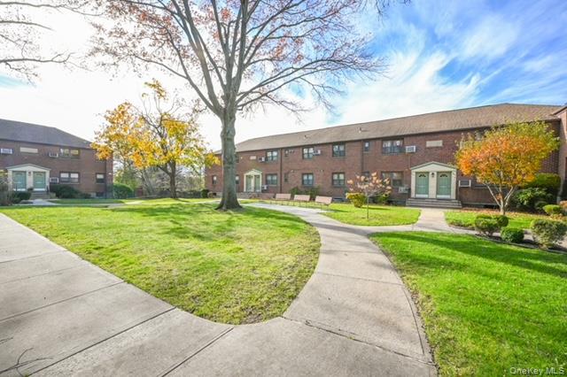 #2 photo, 245-12 62 Avenue, Douglaston , NY 11362