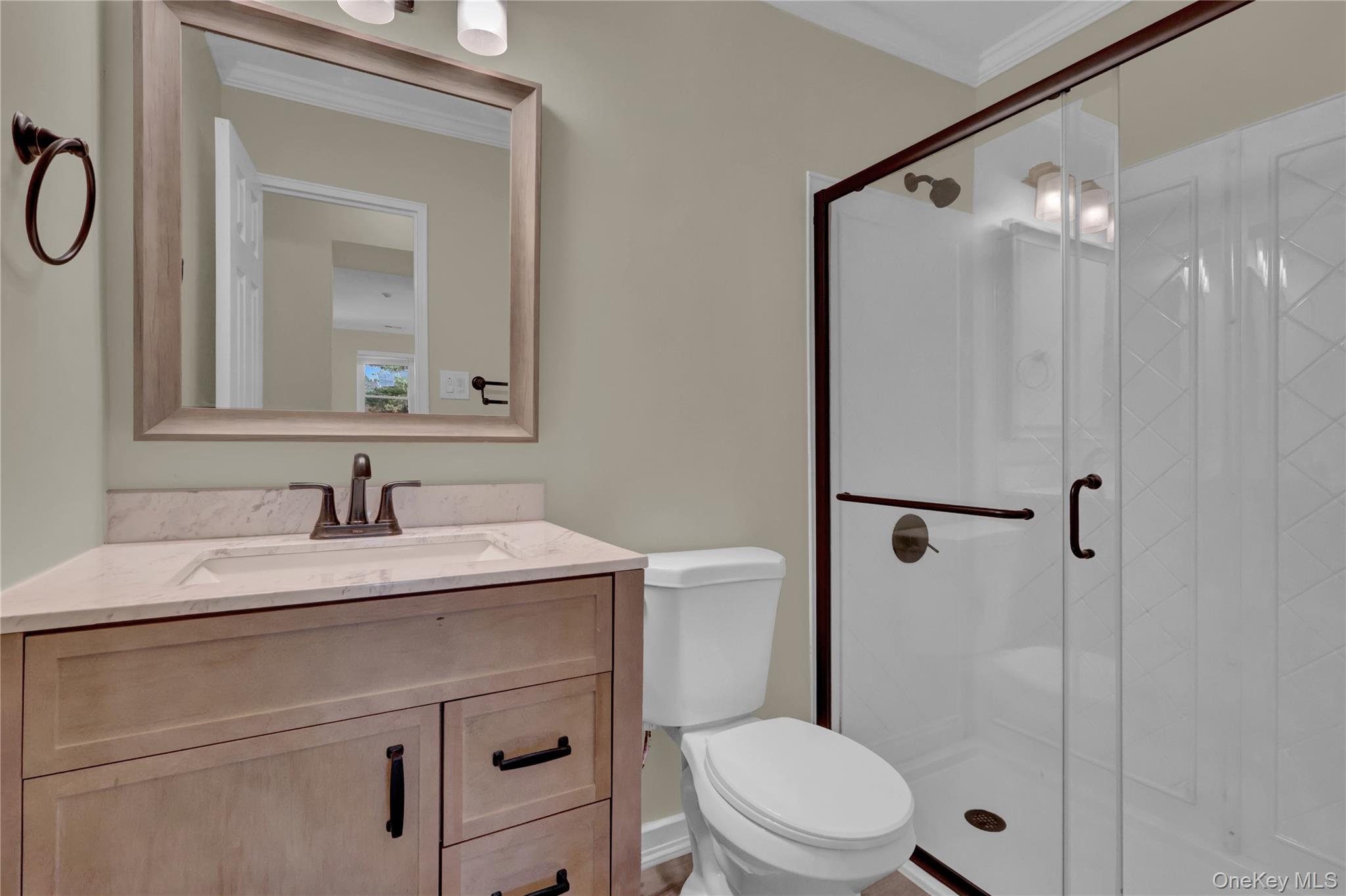 #11 photo, 75 Artist Lake Drive, Middle Island , NY 11953