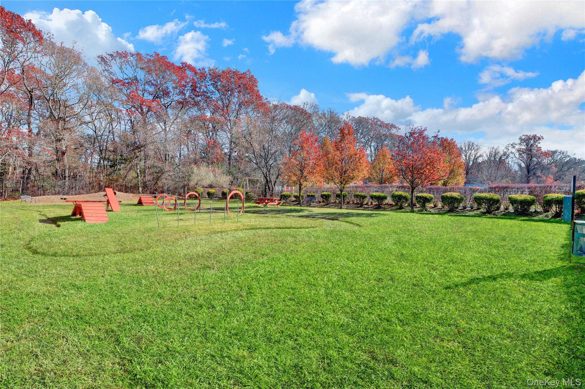 #13 photo, 75 Artist Lake Drive, Middle Island , NY 11953