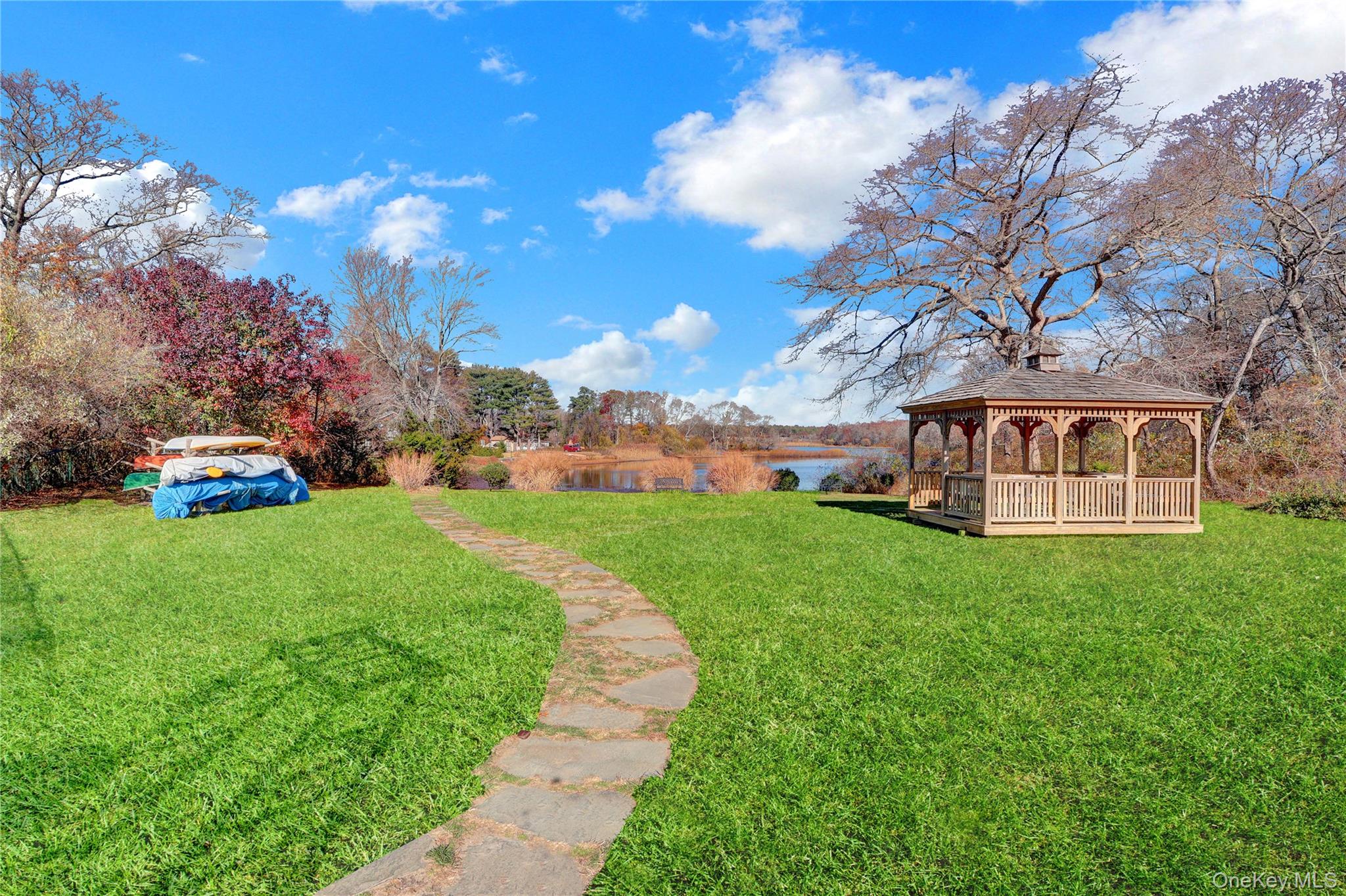 #15 photo, 75 Artist Lake Drive, Middle Island , NY 11953