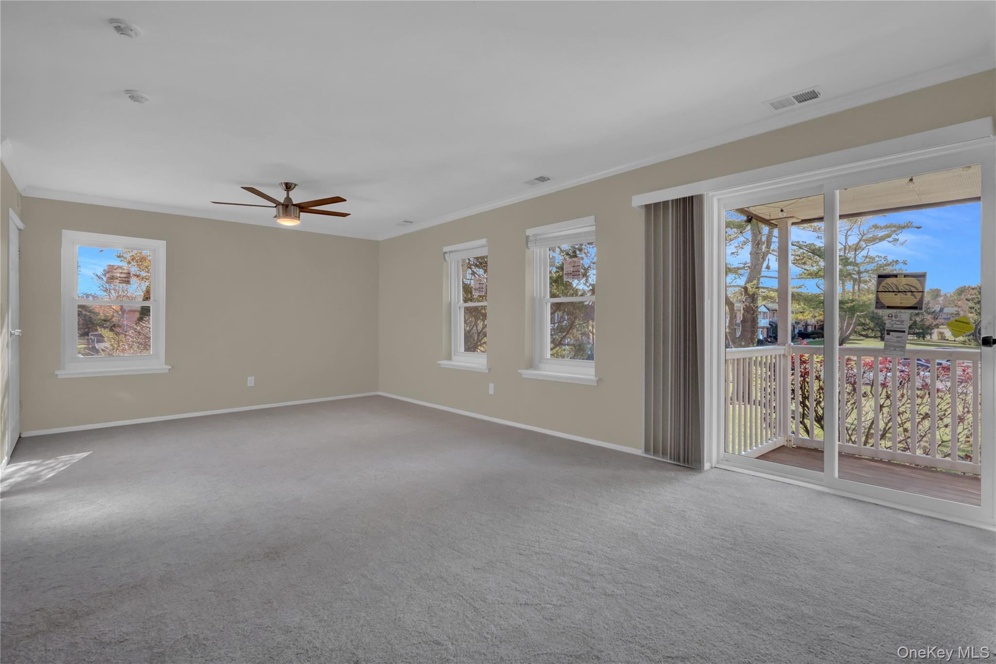 #4 photo, 75 Artist Lake Drive, Middle Island , NY 11953