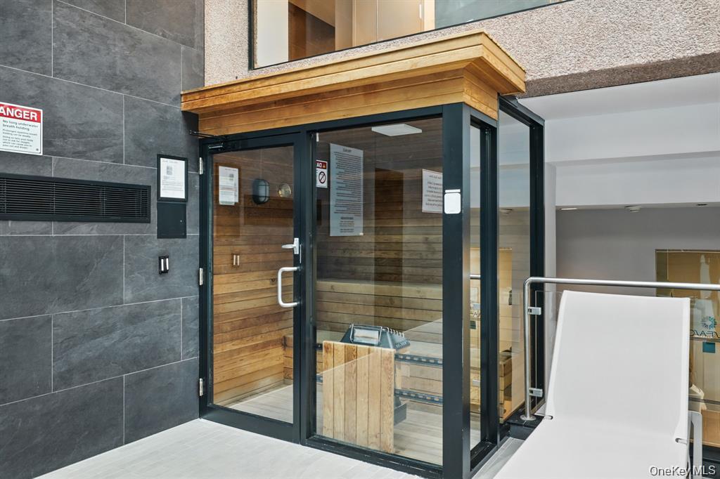 #16 photo, 4 Martine Avenue, White Plains , NY 10606