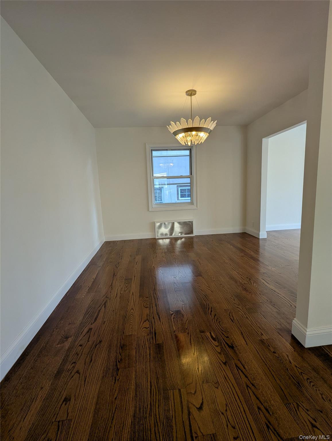 #5 photo, 15751 12th Road, Beechhurst , NY 11357