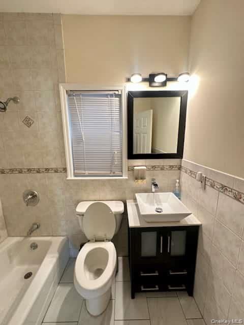 #9 photo, 1820 union port rd, Bronx , NY 10462