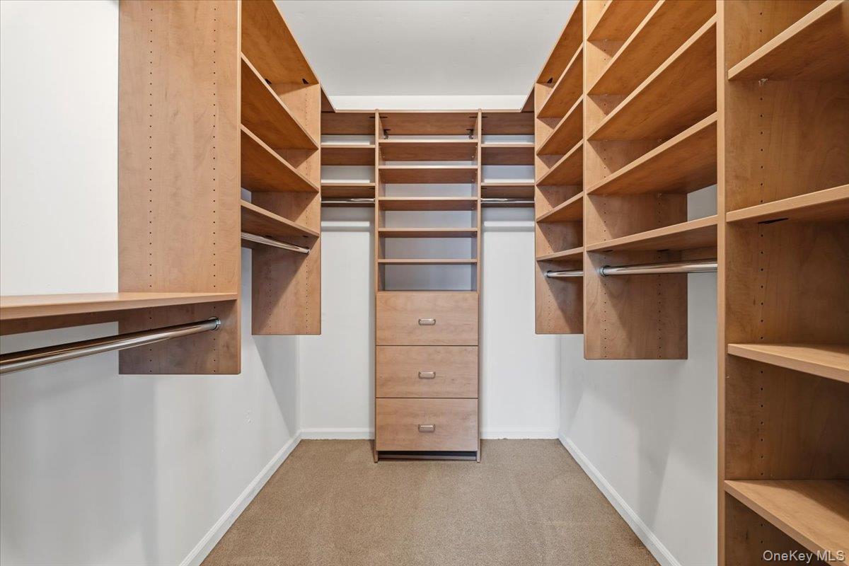 #20 photo, 71 Midchester Avenue, White Plains , NY 10606