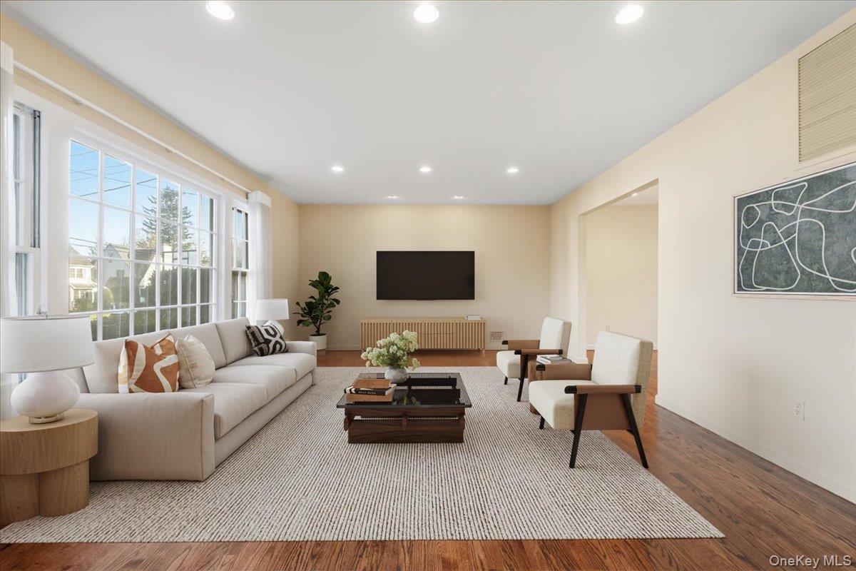 #4 photo, 71 Midchester Avenue, White Plains , NY 10606