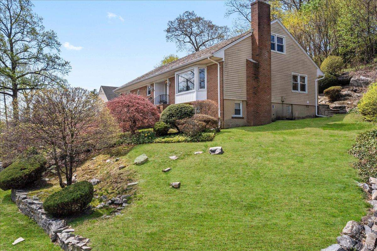 #4 photo, 117 Brendon Hill Road, Scarsdale , NY 10583