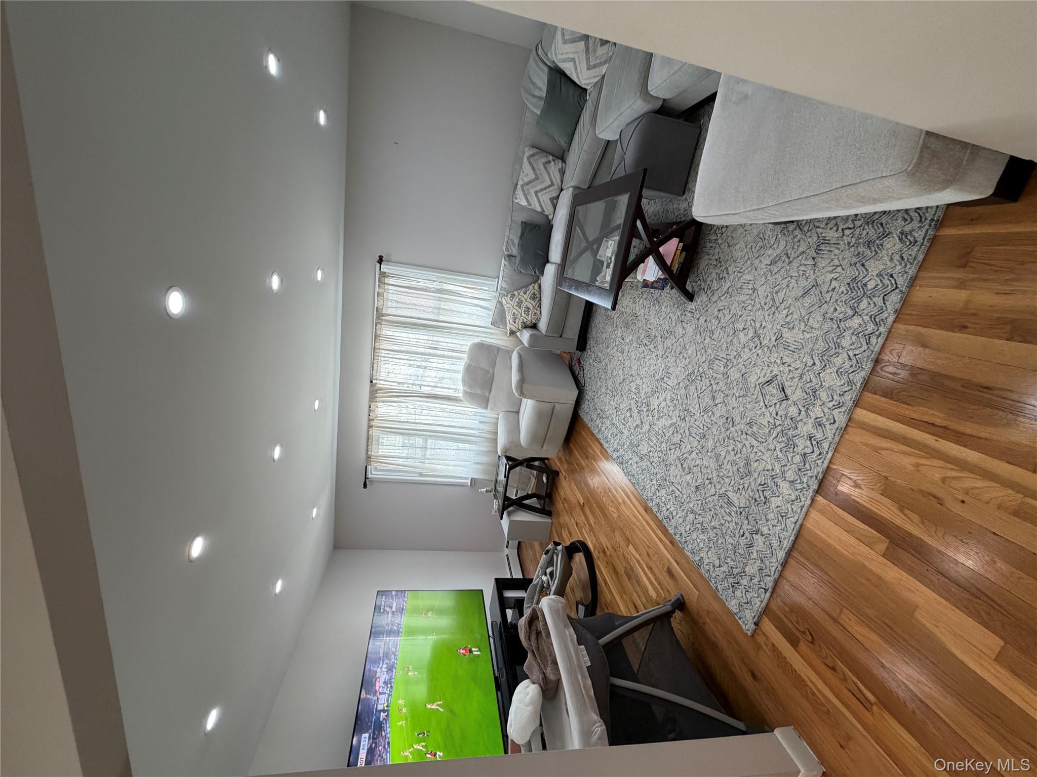 #2 photo, 8 AKA 12 Bryn Mawr Place, Yonkers , NY 10701