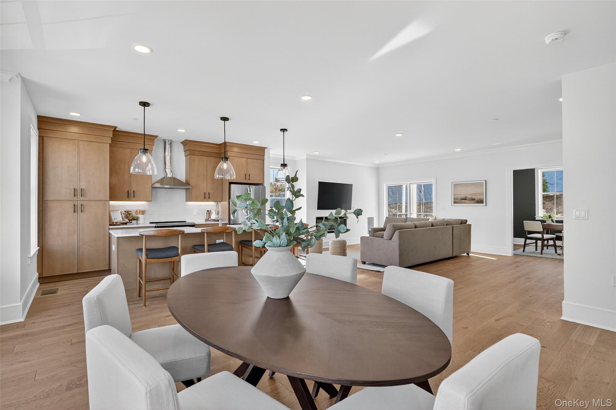 #4 photo, 1817 Soundview Court, Yorktown Heights , NY 10598