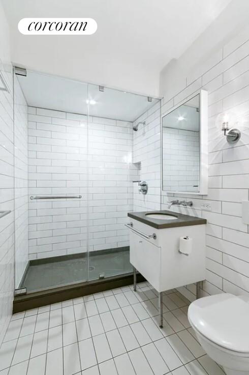 #11 photo, 330 SPRING Street, Hudson Square , NY 10013