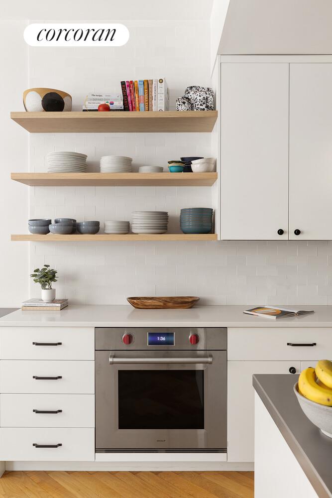 #4 photo, 330 SPRING Street, Hudson Square , NY 10013