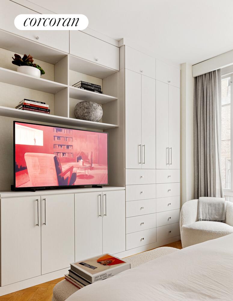 #8 photo, 330 SPRING Street, Hudson Square , NY 10013