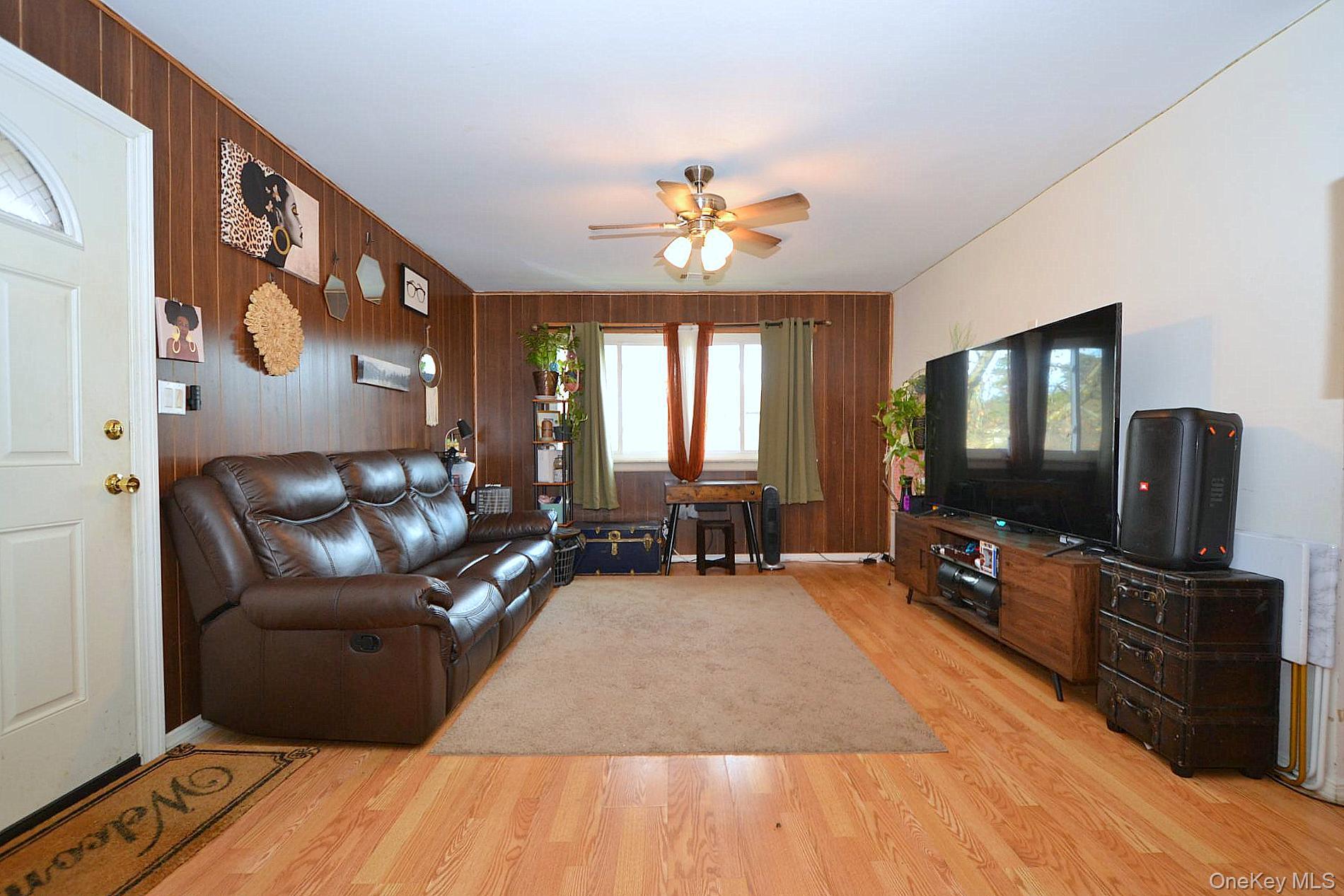 #8 photo, 123 Feller Drive, Central Islip , NY 11722