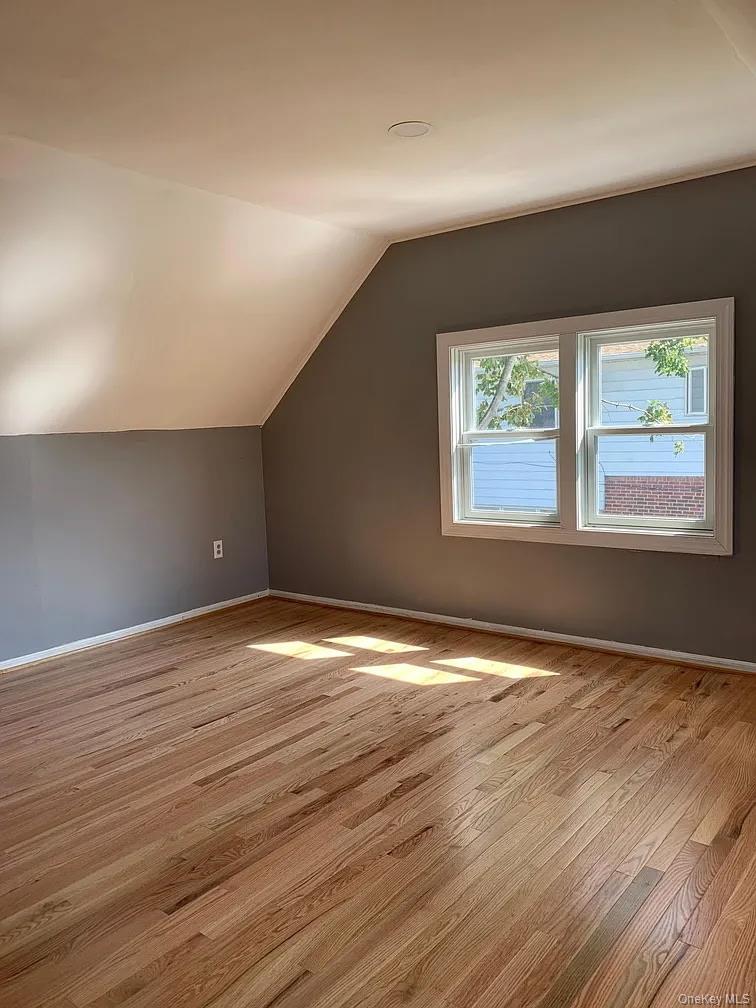 #7 photo, 120 Fairfield Avenue, Mineola , NY 11501