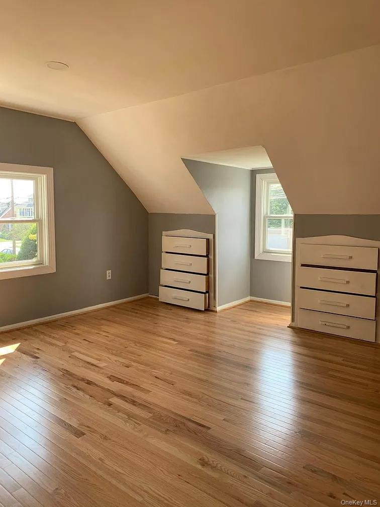 #8 photo, 120 Fairfield Avenue, Mineola , NY 11501