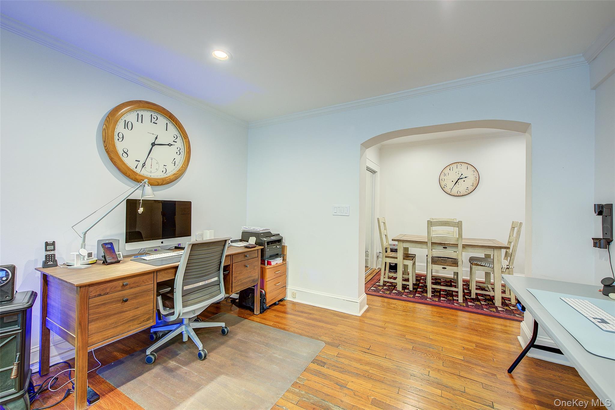 #15 photo, 2 Town House Place, Great Neck , NY 11021